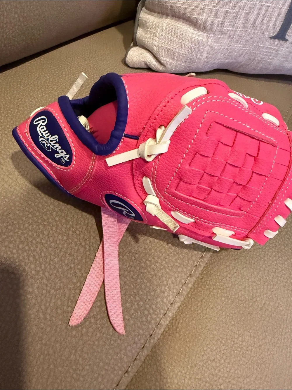 Rawlings Pink Youth Baseball Glove with White Lacing and Navy Trim